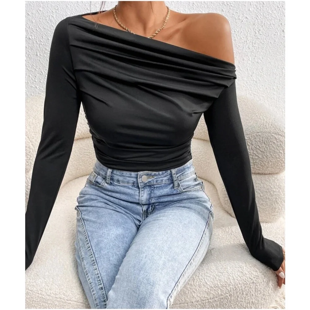 One Shoulder Sold Bodysuit - Picture 3 of 4
